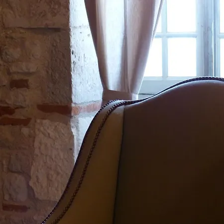 ベッド・アンド・ブレックファスト Chambres D'hotes La Monestarie