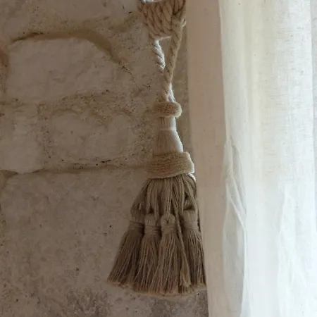 Chambres D'hotes La Monestarie Bed & Breakfast *